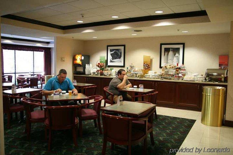 Hampton Inn Cincinnati Eastgate Restaurante foto
